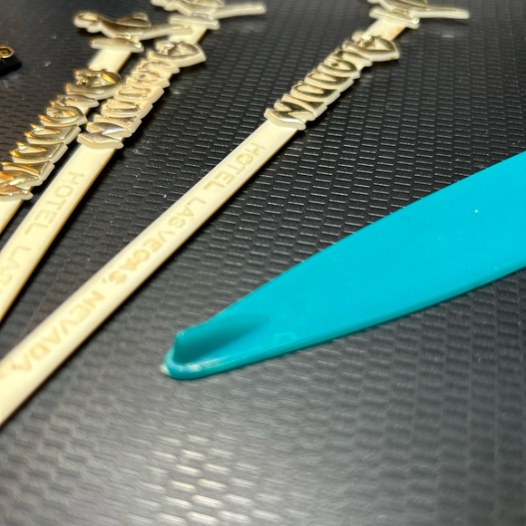 Las Vegas Swizzle Sticks - old Aladdin hotel - Mandalay Bay, Venetian Hotel - Picture 6 of 7